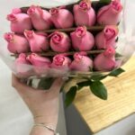 paquete de rosas frescas de corte