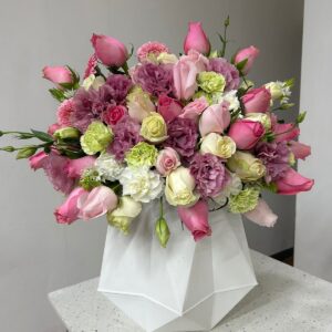 arreglo floral "elegancia geométrica"